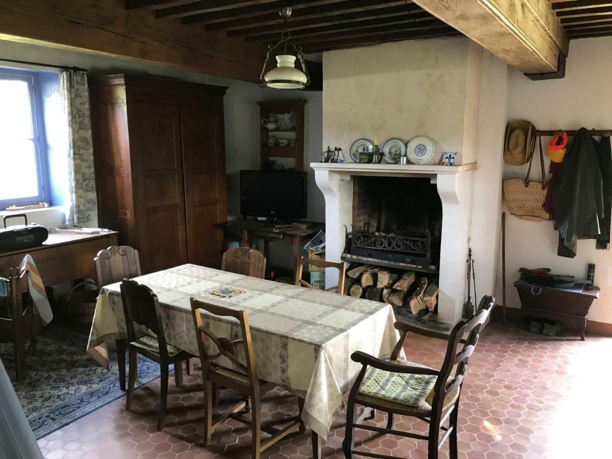 Maison Bleue Lavault-de-Fretoy Exteriör bild